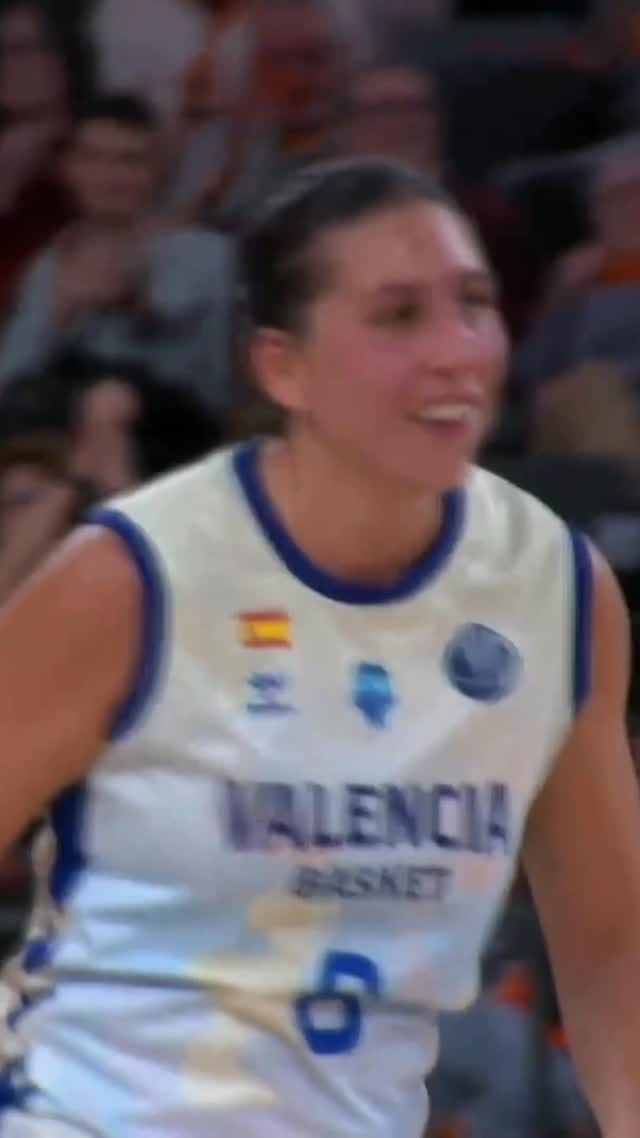 Post 6 by María Araújo on Instagram (video)