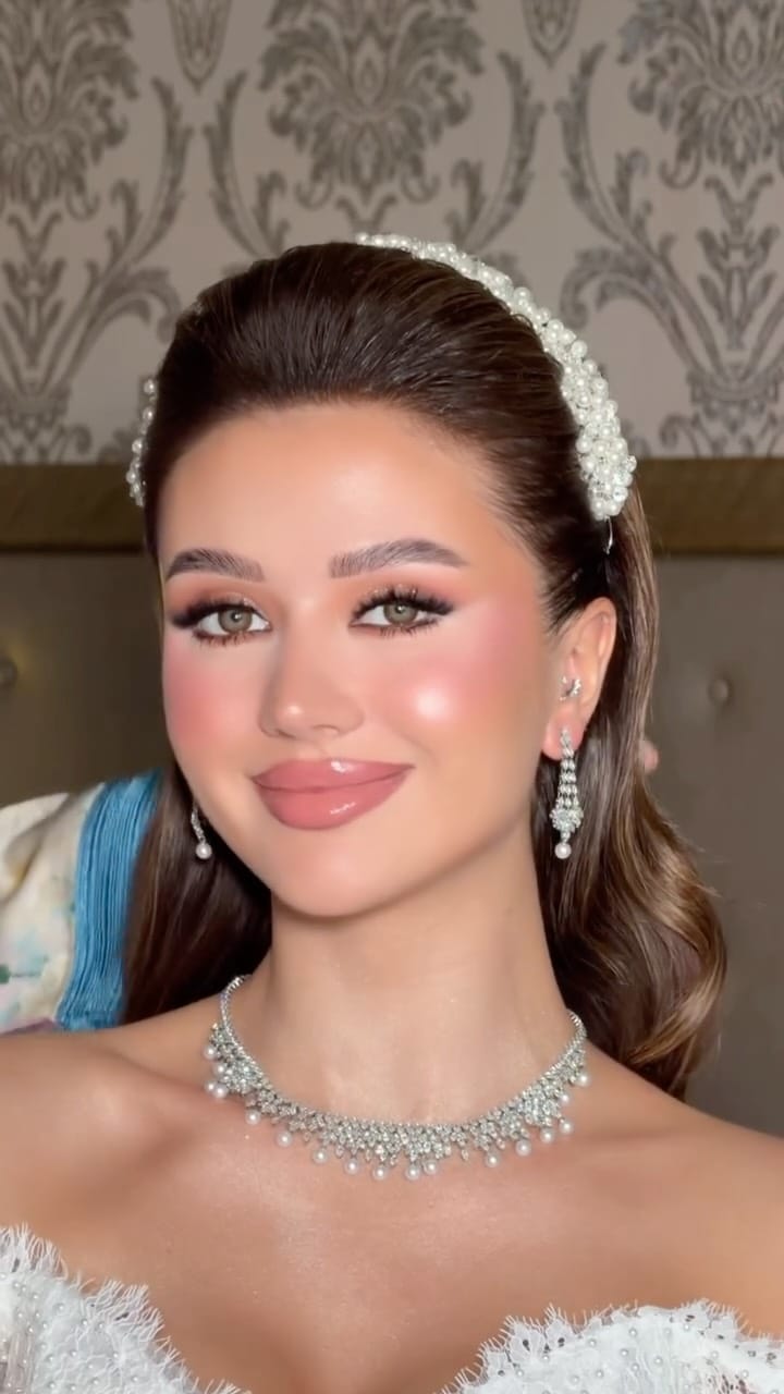Post 3 by Nadia ESSakhi on Instagram (video)