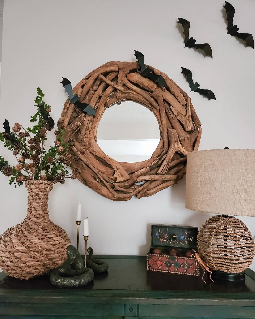 Post 7 by Taylor|CasuallyCoastalDesigns on Instagram (image)