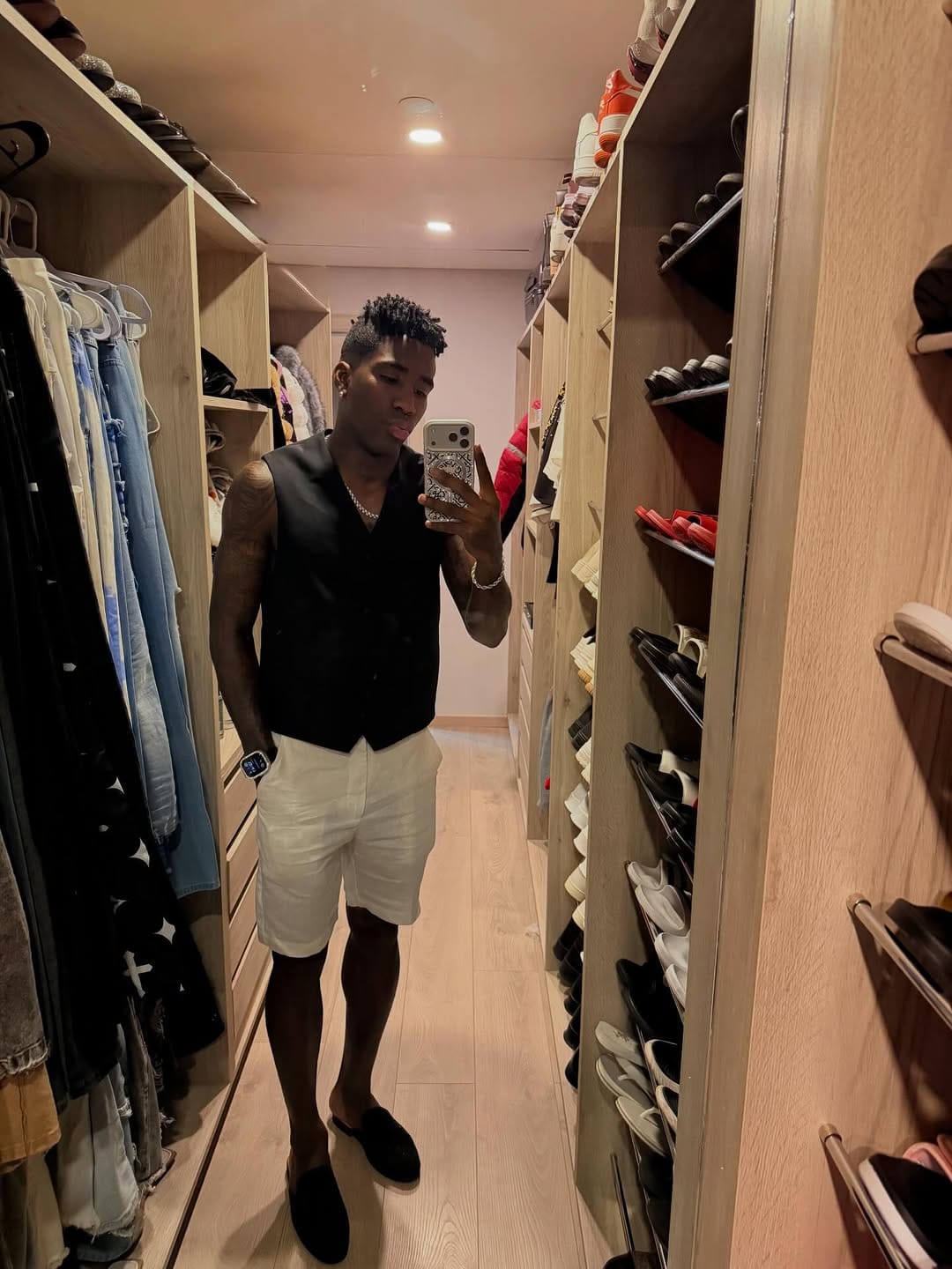 Post 3 by Adoniis Preciado on Instagram (carousel)