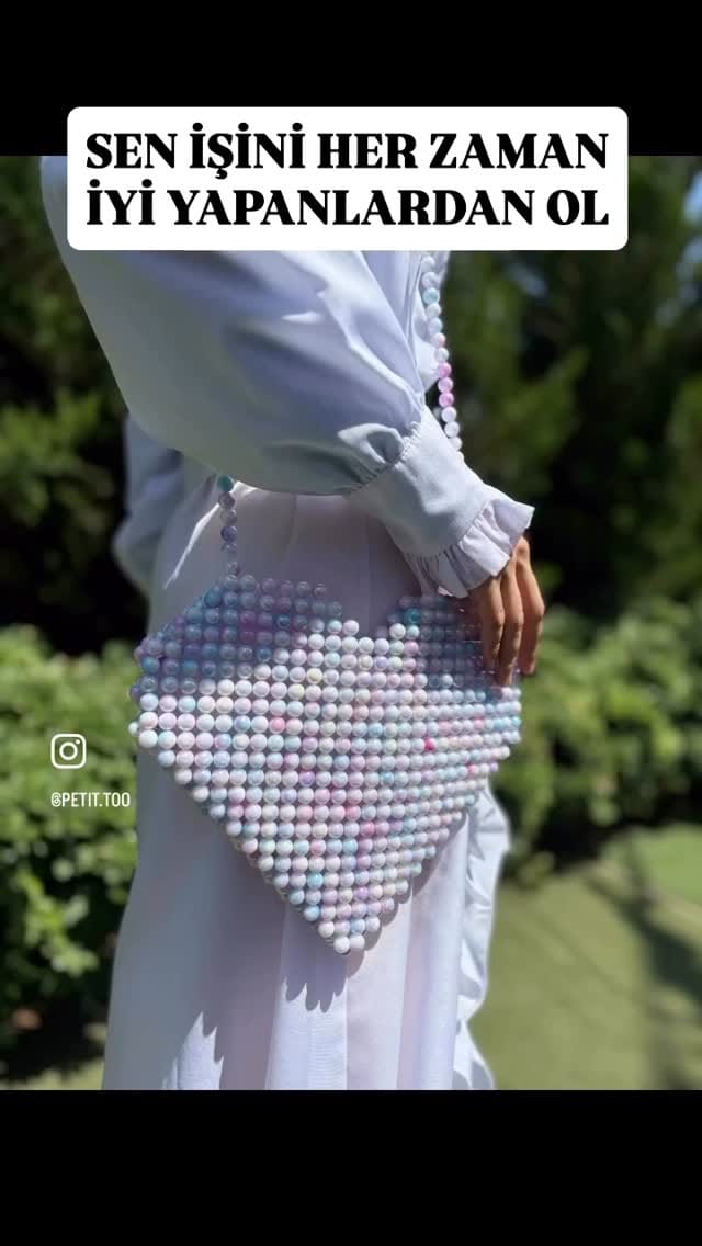 Post 5 by Handmade 🔆 petit.too on Instagram (video)