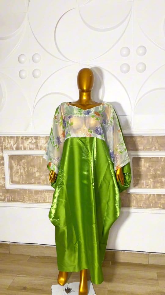 Post 2 by tehilahcouture on Instagram (video)
