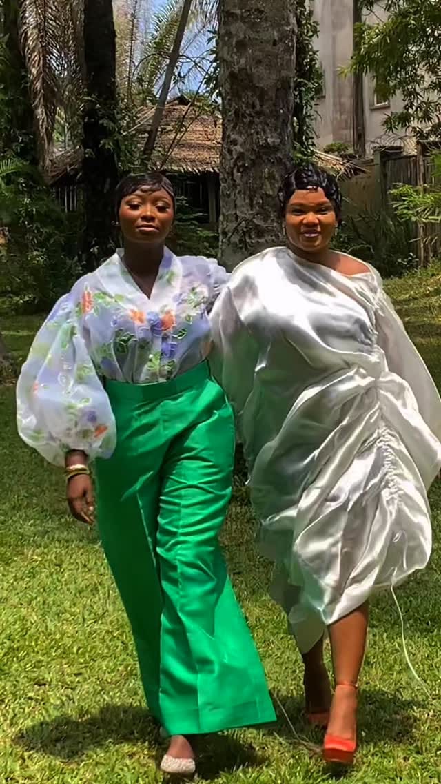 Post 9 by tehilahcouture on Instagram (video)