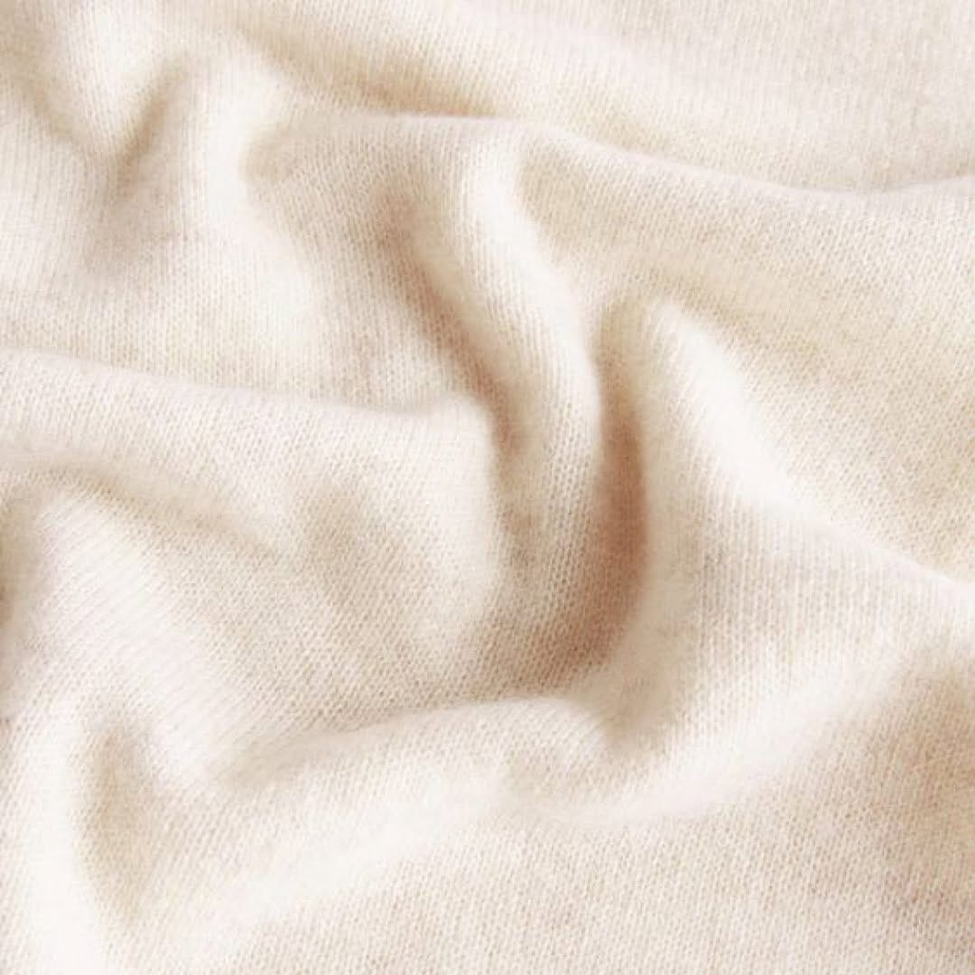 Post 3 by L' Artisan du Cachemire on Instagram (image)