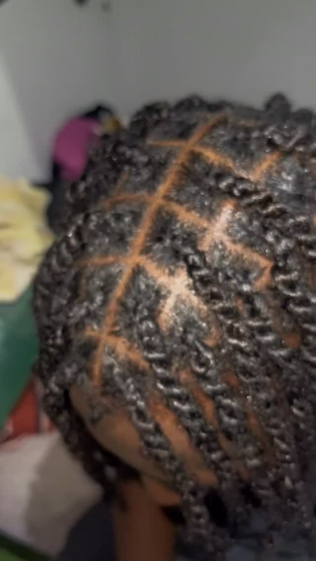 Post 1 by Destinée MK on Instagram (video)