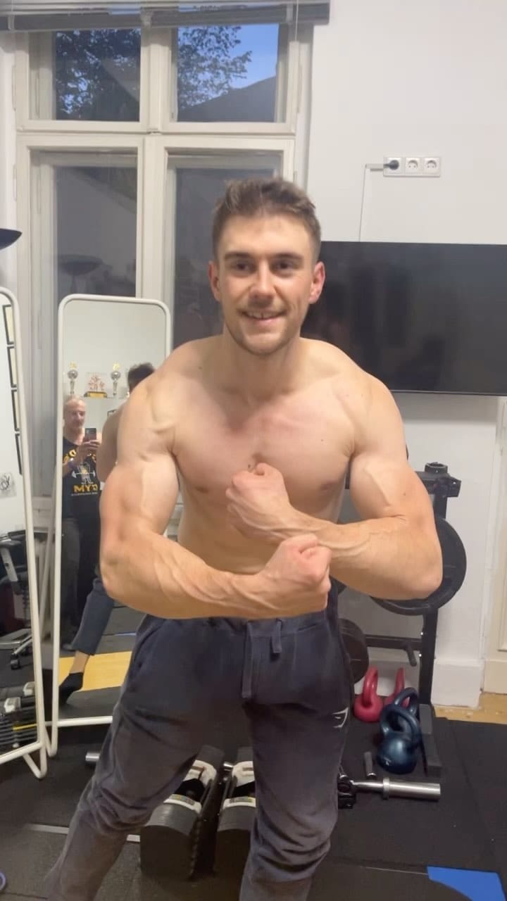 Post 7 by Stefan Riest on Instagram (video)