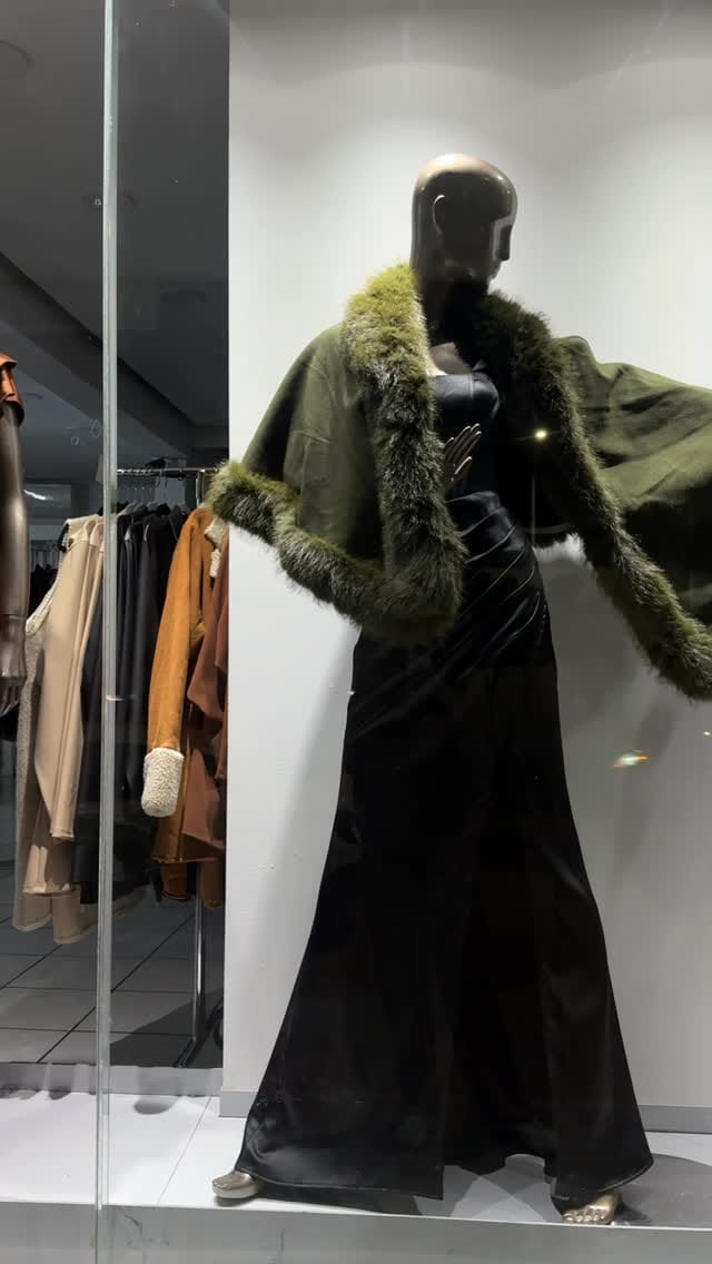Post 6 by Vintage Boutique on Instagram (video)