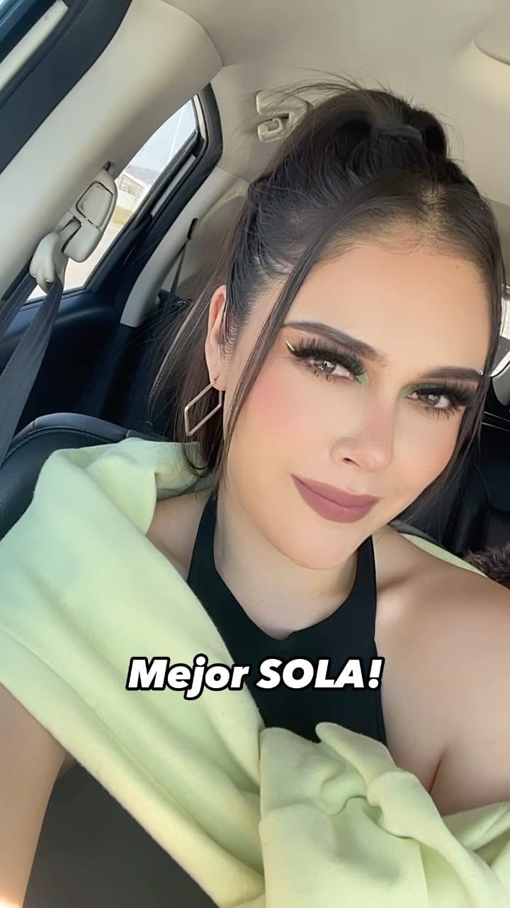 Post 10 by 𝗞𝗔𝗥𝗟𝗔 𝗕𝗘𝗥𝗨𝗠𝗘𝗡 on Instagram (video)
