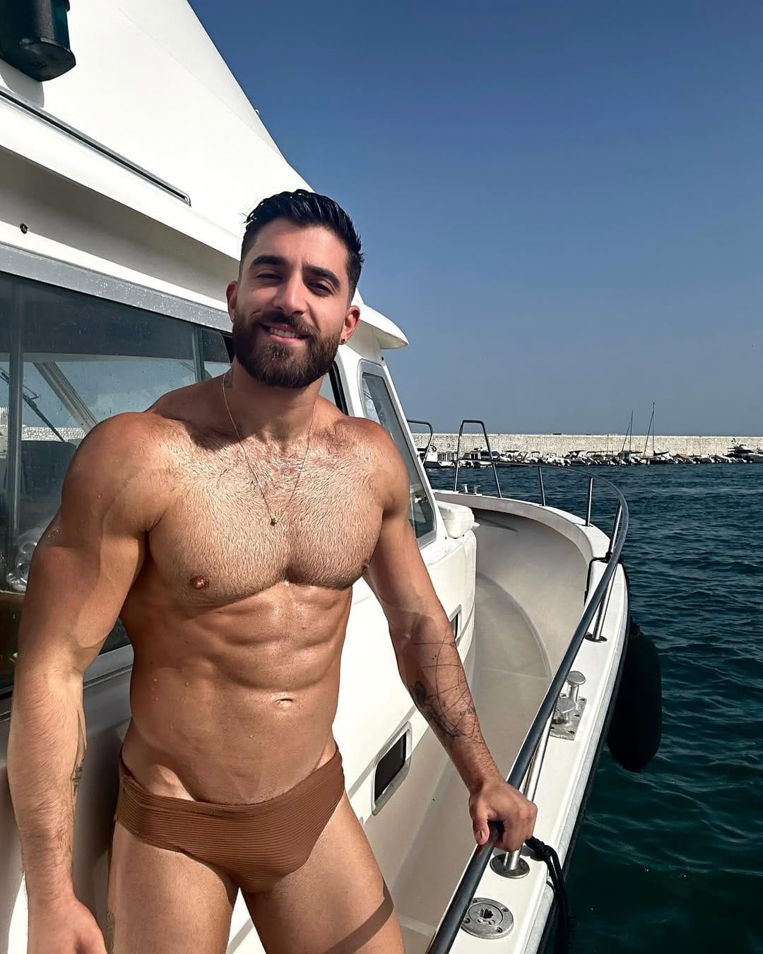Post 9 by Dimitris on Instagram (image)