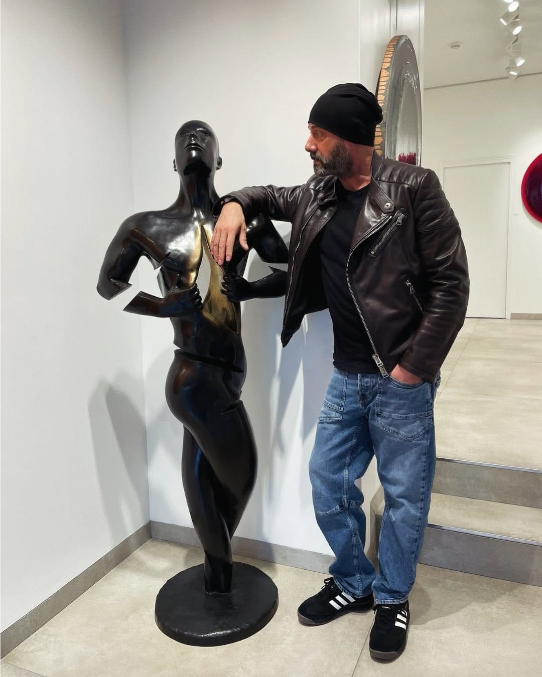 Post 4 by Galerie Mickael Marciano on Instagram (carousel)