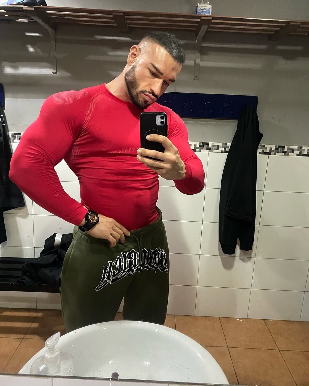 Post 8 by Guillermo Nogueras Álvarez on Instagram (carousel)