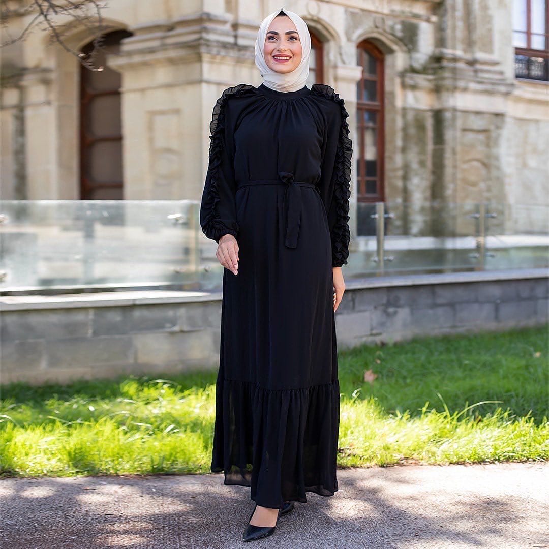 Post 9 by Hijab, Eveningdress, Abaya on Instagram (carousel)