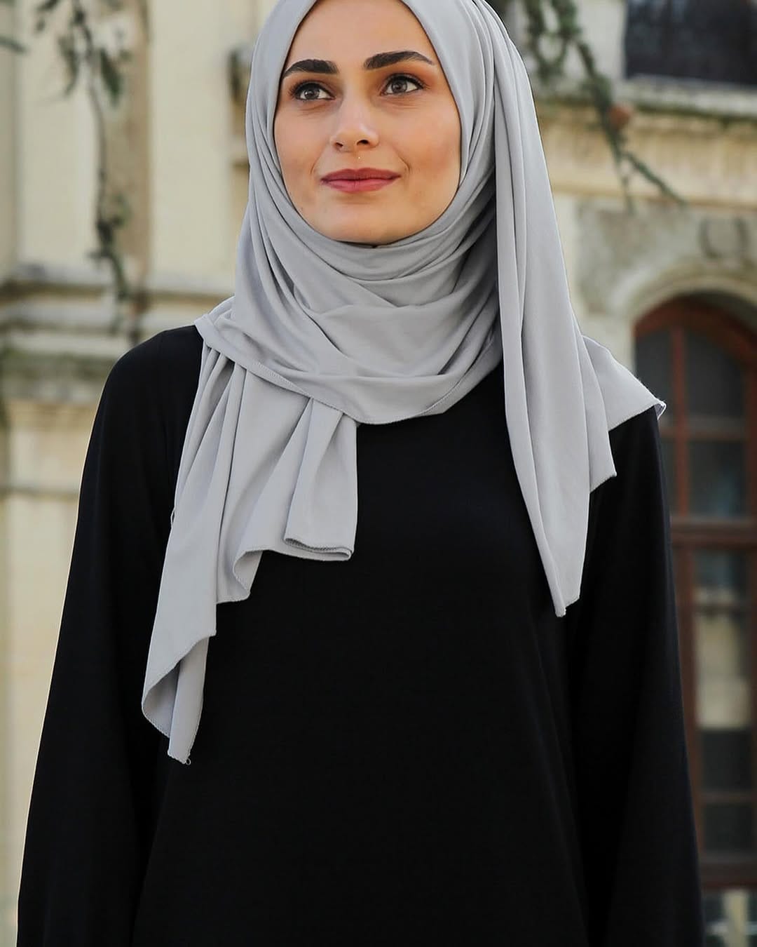 Post 3 by Hijab, Eveningdress, Abaya on Instagram (carousel)