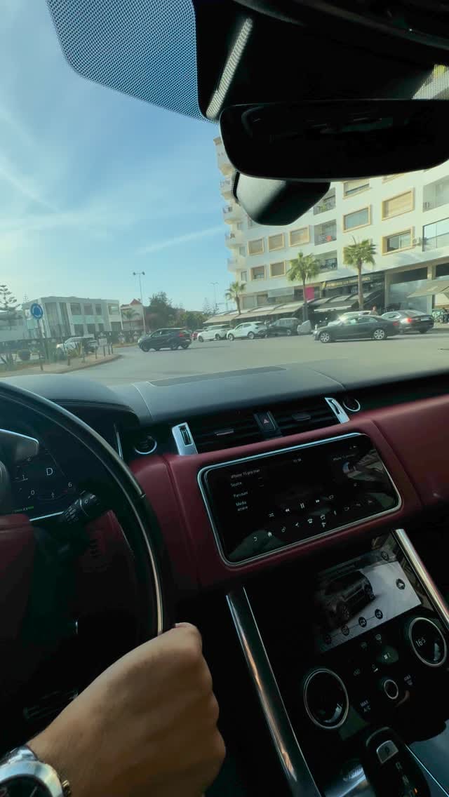 Post 9 by Salon Redouane Casablanca on Instagram (video)