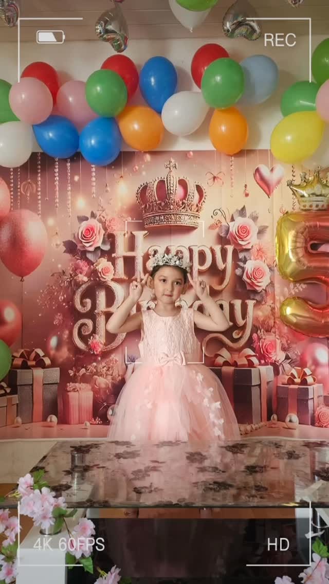 Post 4 by ShahLa AkbaRi on Instagram (video)