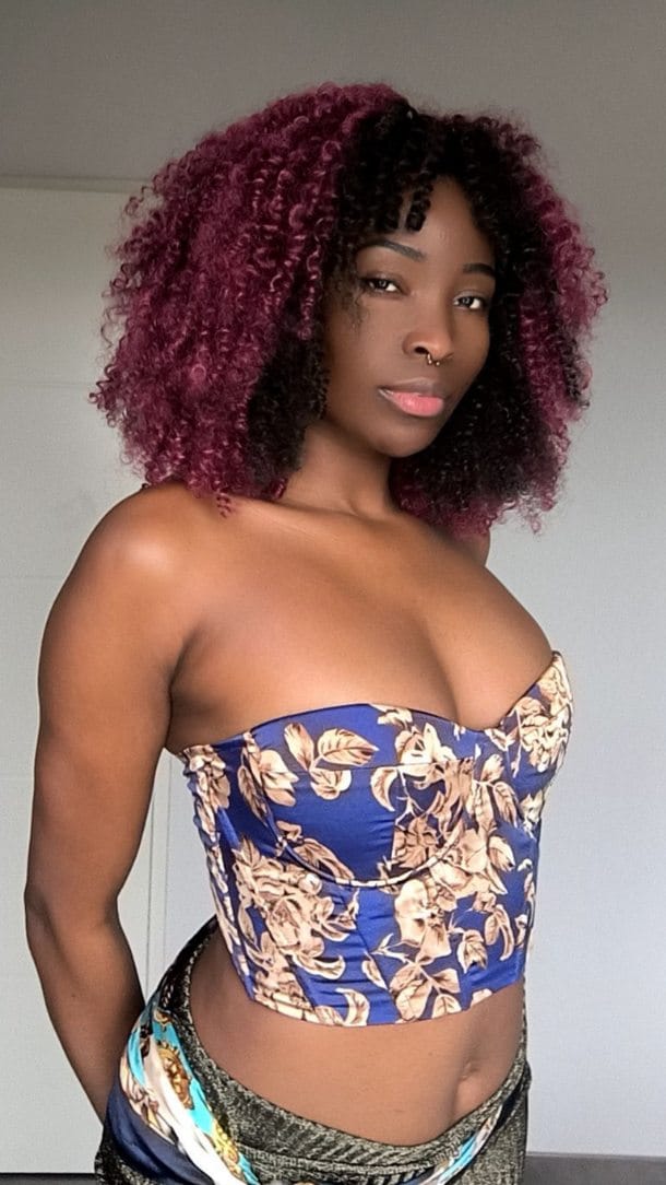 Post 5 by Rose Rovhalie on Instagram (video)