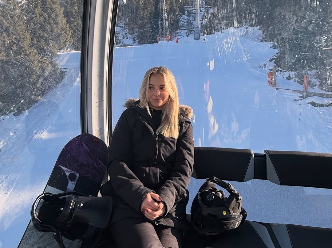 Post 2 by JULIA GAMERO on Instagram (carousel)