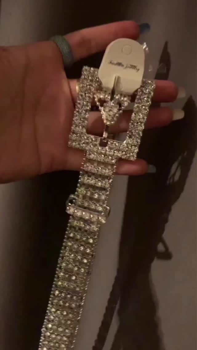 Post 4 by Safalena on Instagram (video)