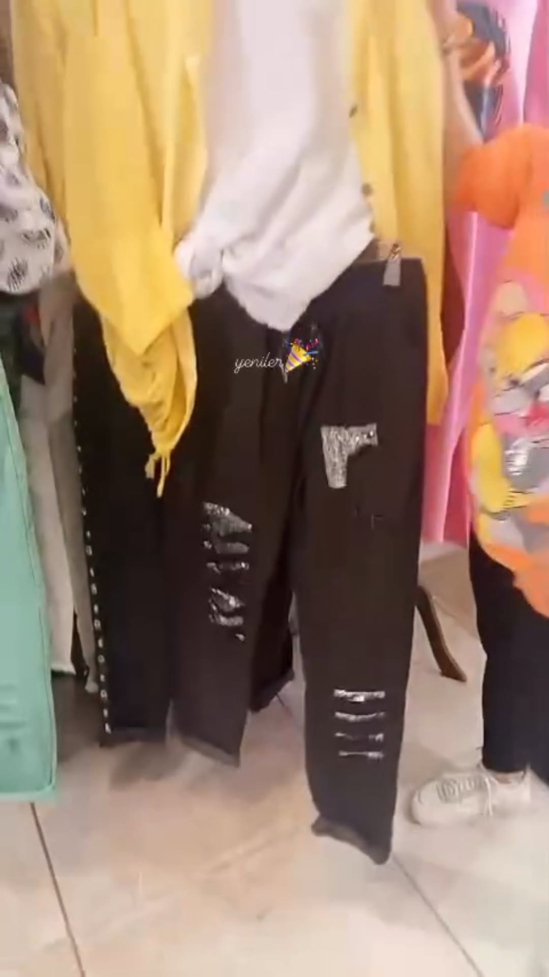 Post 1 by Y-London on Instagram (video)