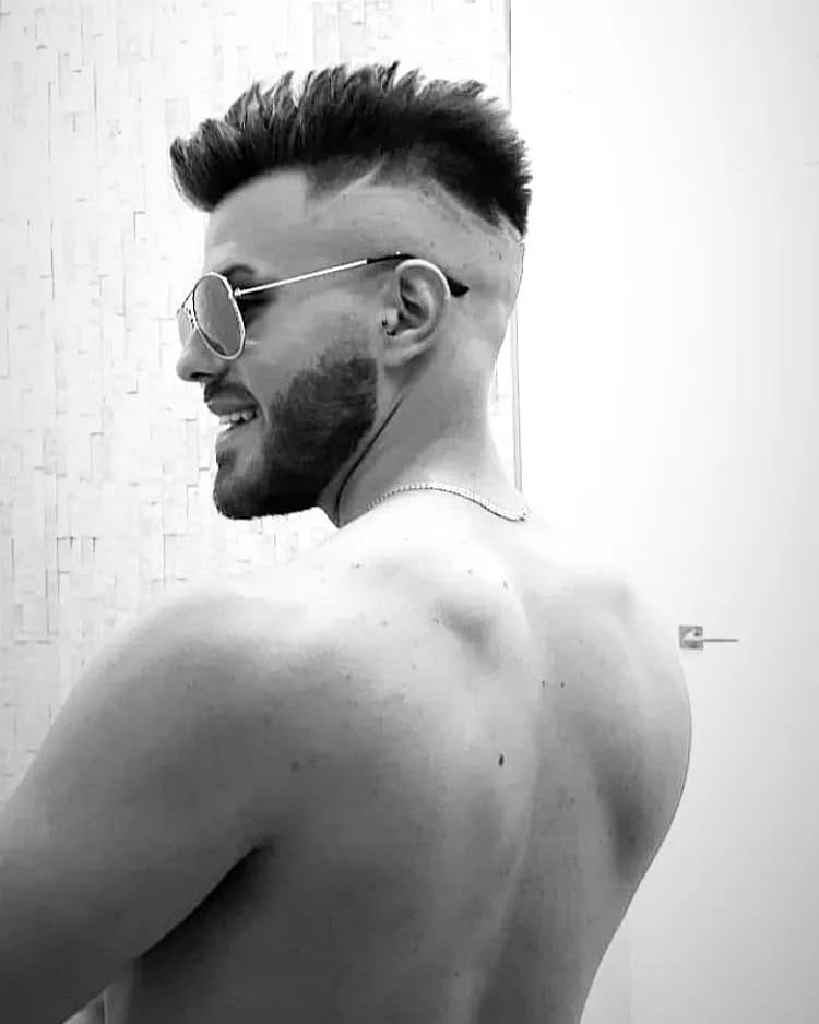 Post 6 by Rubén💸 on Instagram (image)