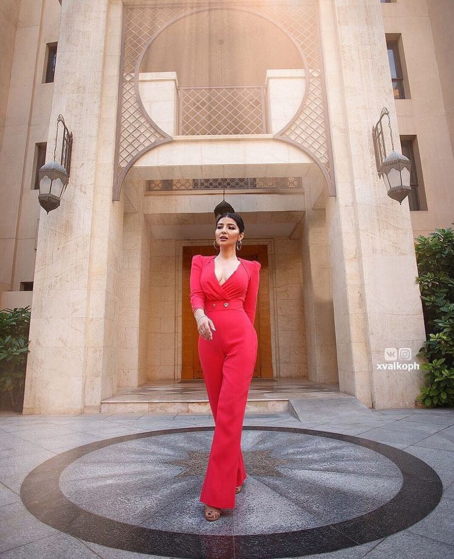 Post 4 by Photographer 🔞 on Instagram (image)