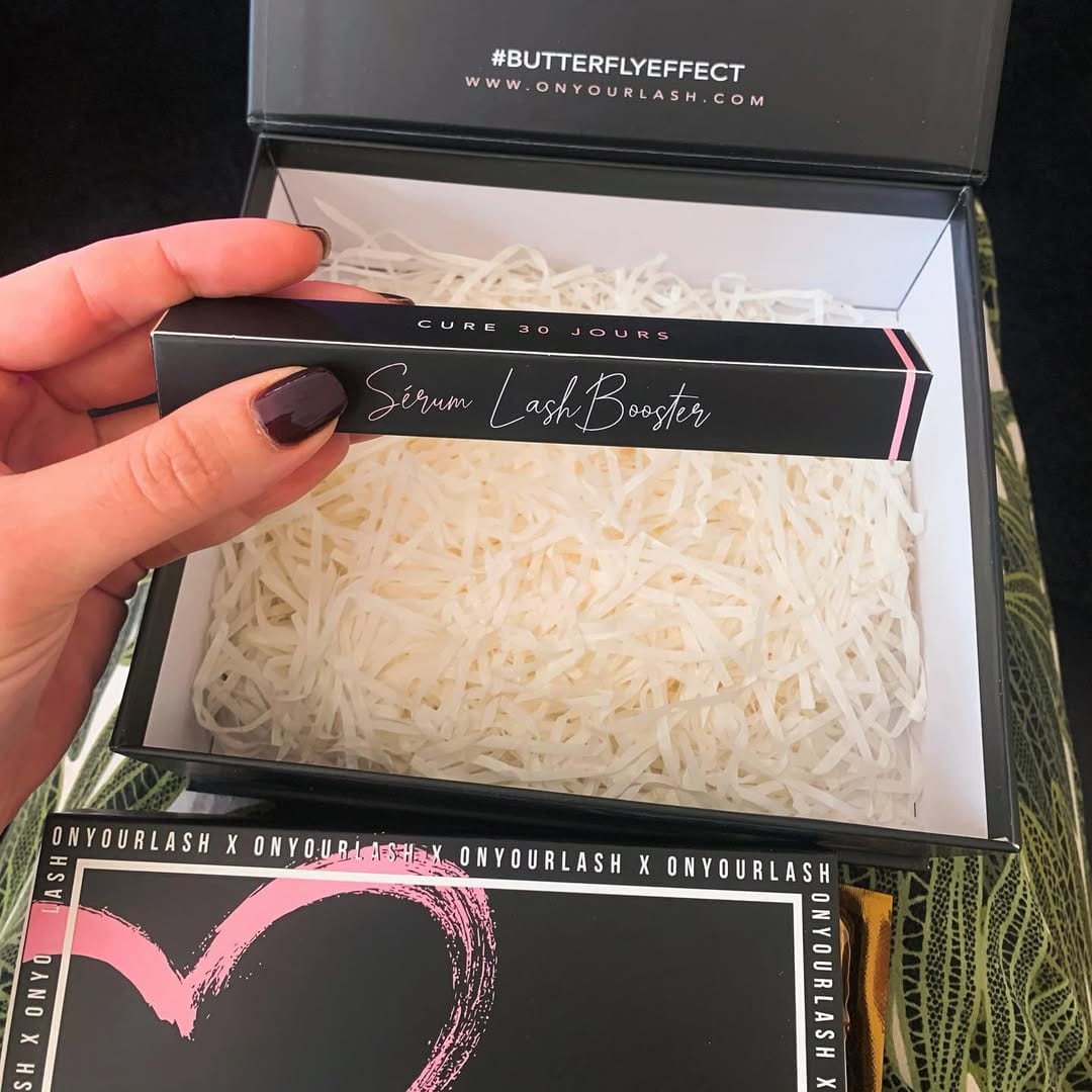 Post 7 by ONYOURLASH Cosmetics on Instagram (image)