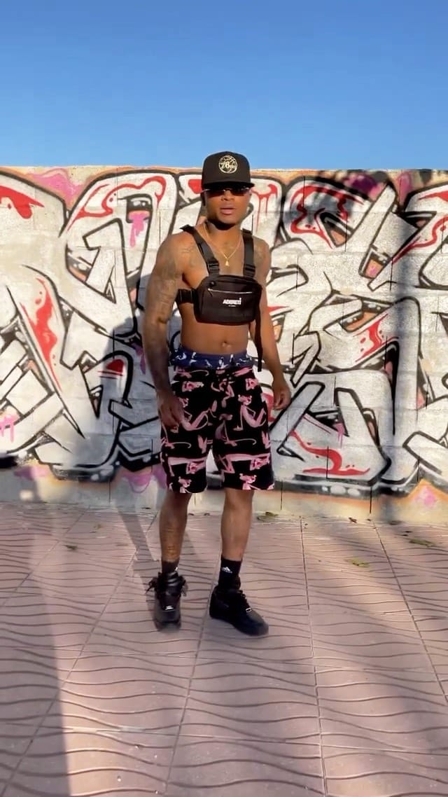 Post 7 by Adereti © 🧢 on Instagram (video)