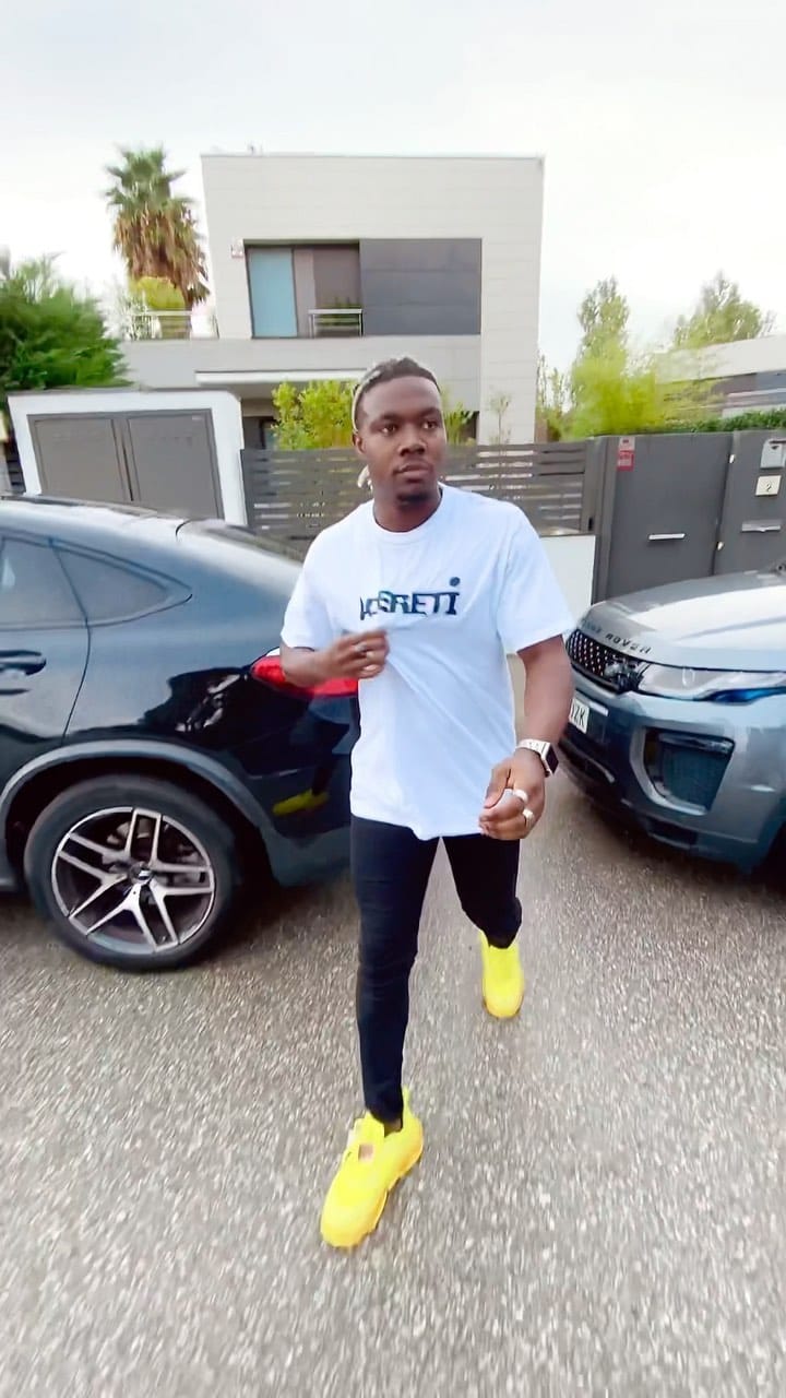 Post 3 by Adereti © 🧢 on Instagram (video)