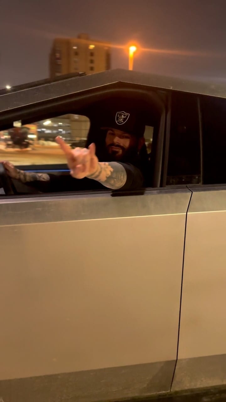 Post 9 by T I M  S M I T H on Instagram (video)
