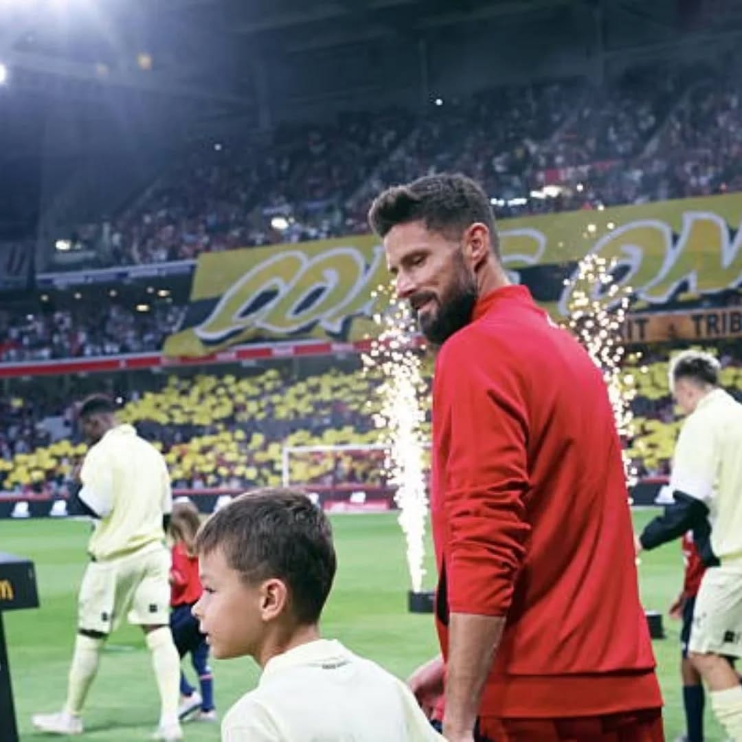 Post 9 by Olivier Giroud Fan Account on Instagram (carousel)