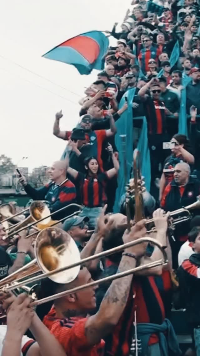Post 3 by Andrés Vombergar on Instagram (video)