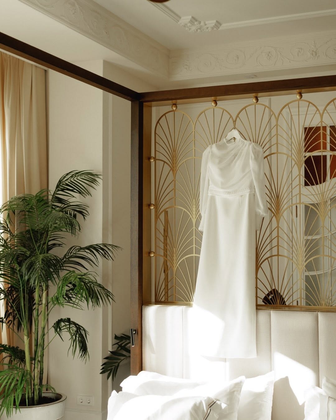 Post 7 by Luis Rocamora | Vestidos de novia e invitada on Instagram (carousel)