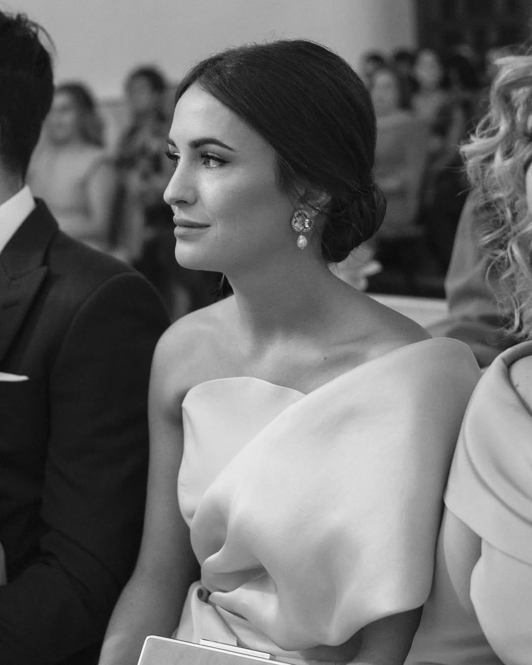 Post 9 by Luis Rocamora | Vestidos de novia e invitada on Instagram (carousel)