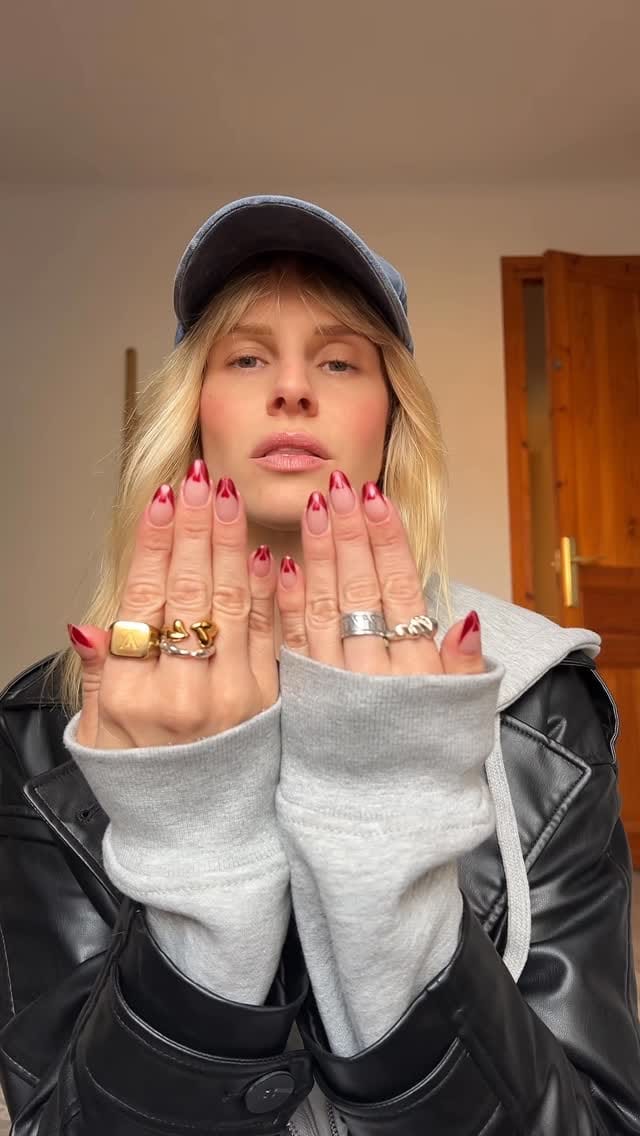 Post 1 by MANICURA | PEDICURA | CEJAS EN BCN 🇪🇸 on Instagram (video)