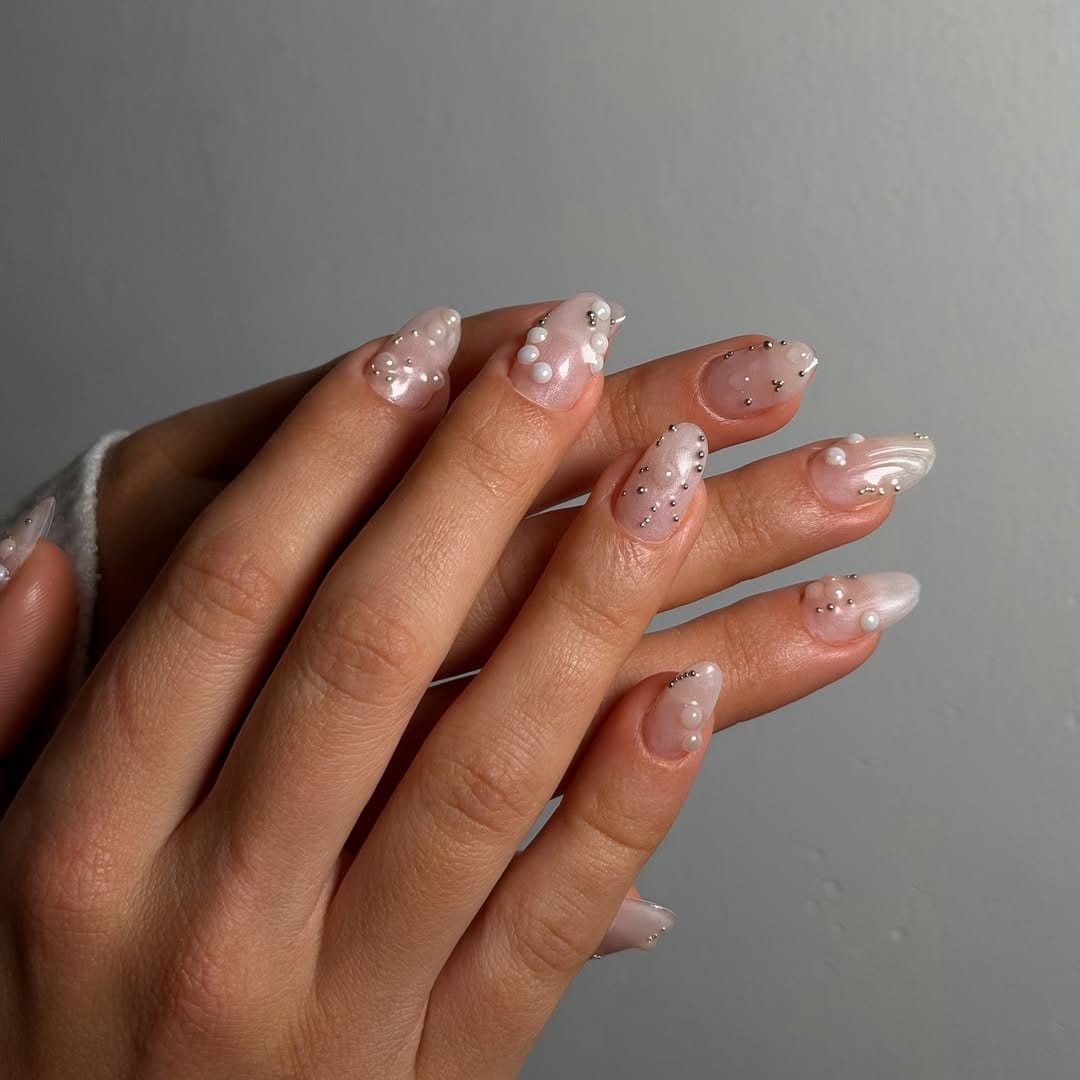 Post 7 by MANICURA | PEDICURA | CEJAS EN BCN 🇪🇸 on Instagram (carousel)