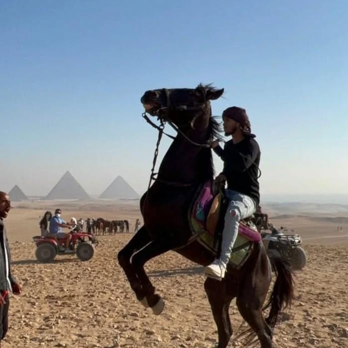 Post 6 by hossam kd10 on Instagram (carousel)