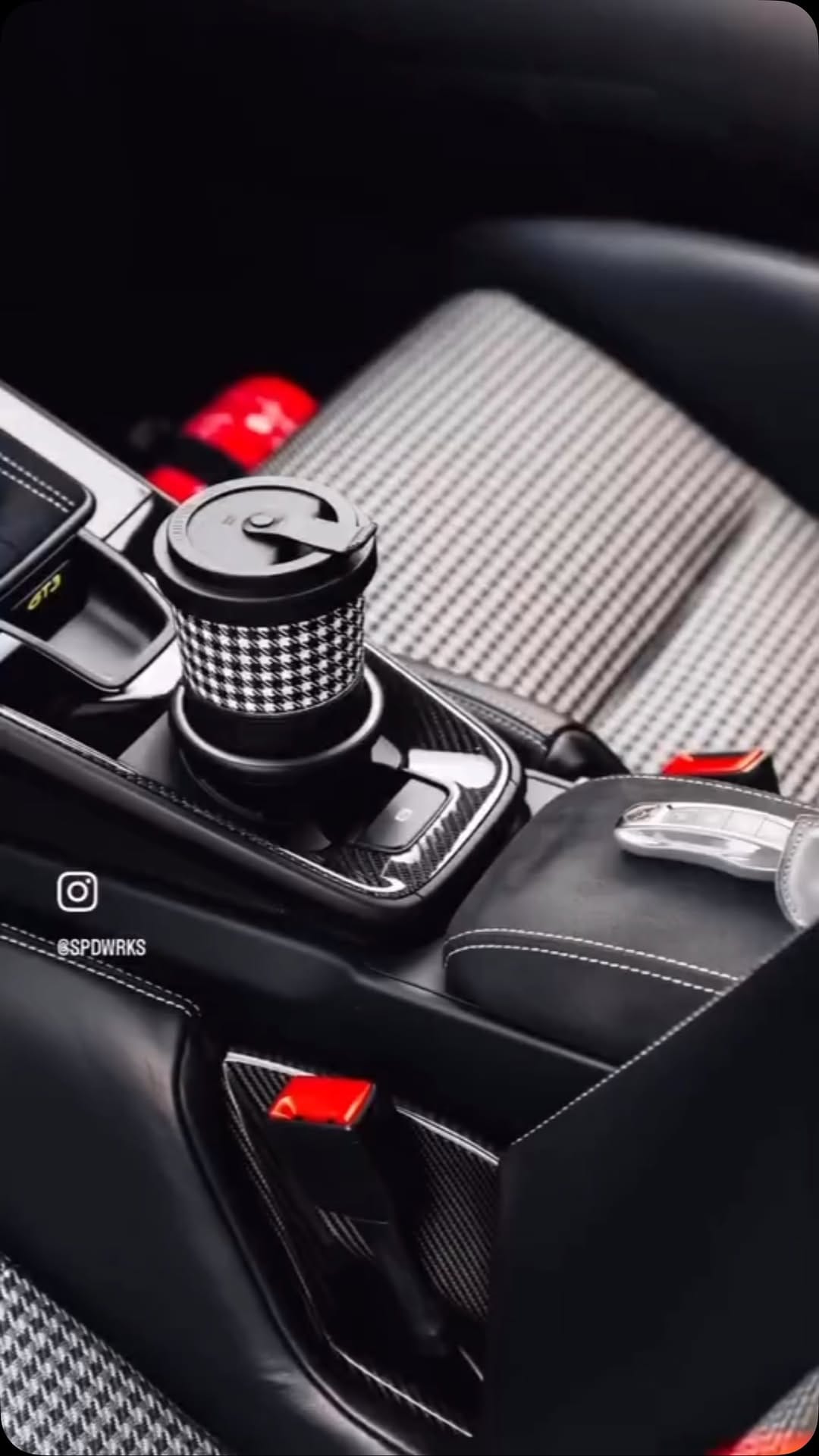 Post 10 by RENNWERKSTATT on Instagram (video)
