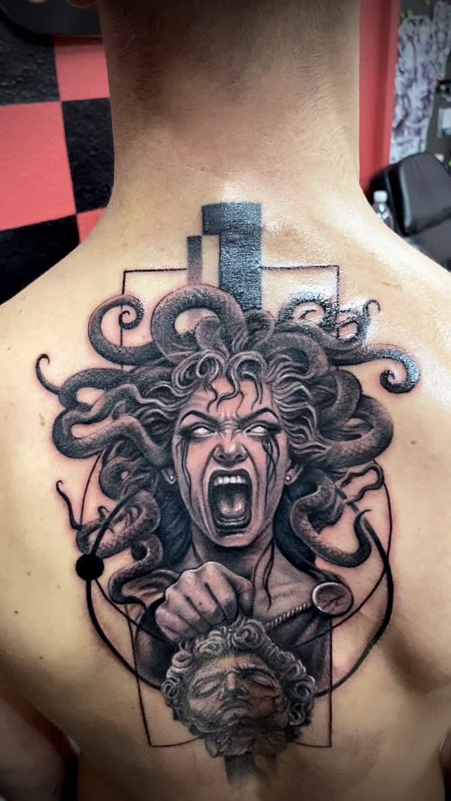 Post 10 by 😎⚓️☠Jeff Tattoo Art☠⚓️😎 on Instagram (video)