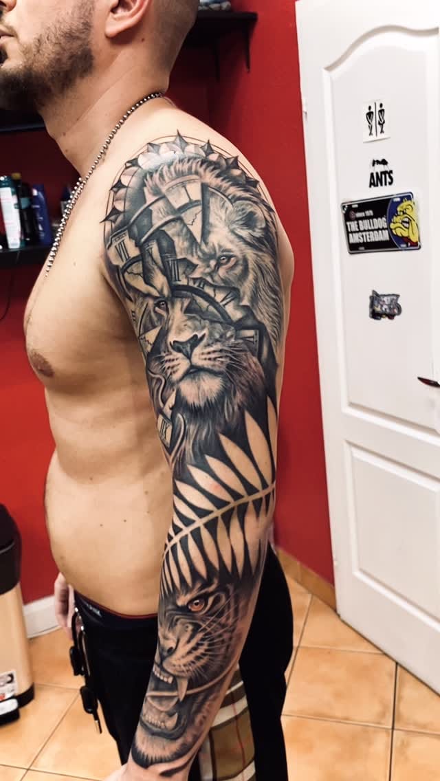 Post 4 by 😎⚓️☠Jeff Tattoo Art☠⚓️😎 on Instagram (video)