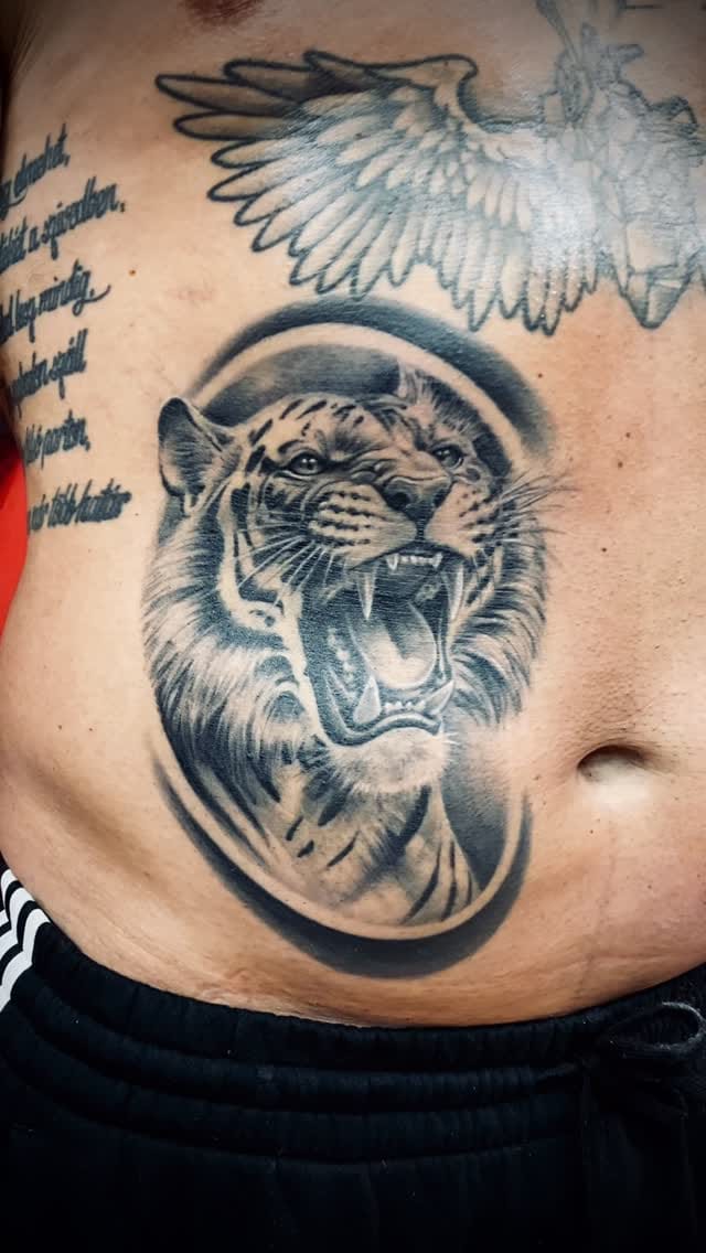 Post 8 by 😎⚓️☠Jeff Tattoo Art☠⚓️😎 on Instagram (video)