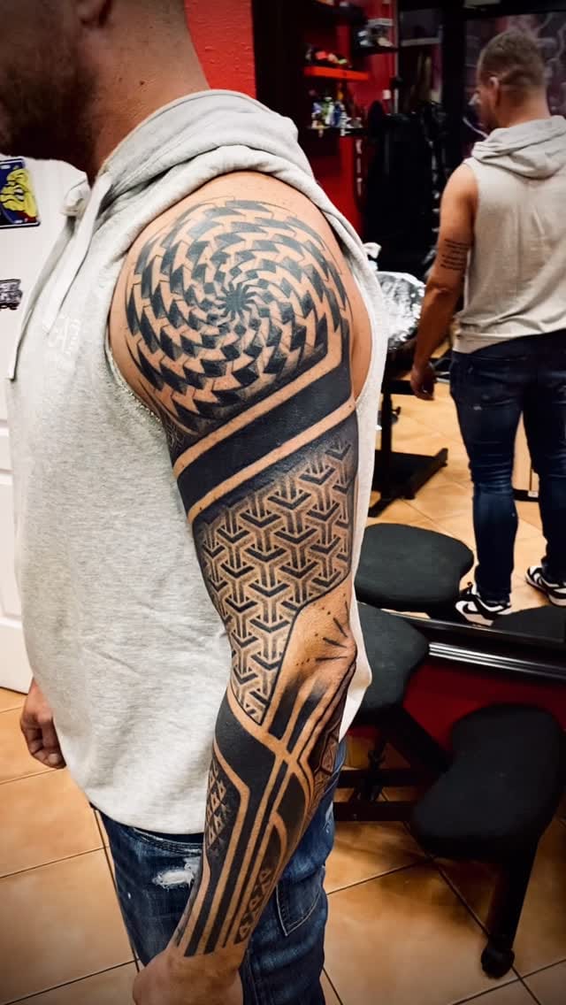 Post 7 by 😎⚓️☠Jeff Tattoo Art☠⚓️😎 on Instagram (video)
