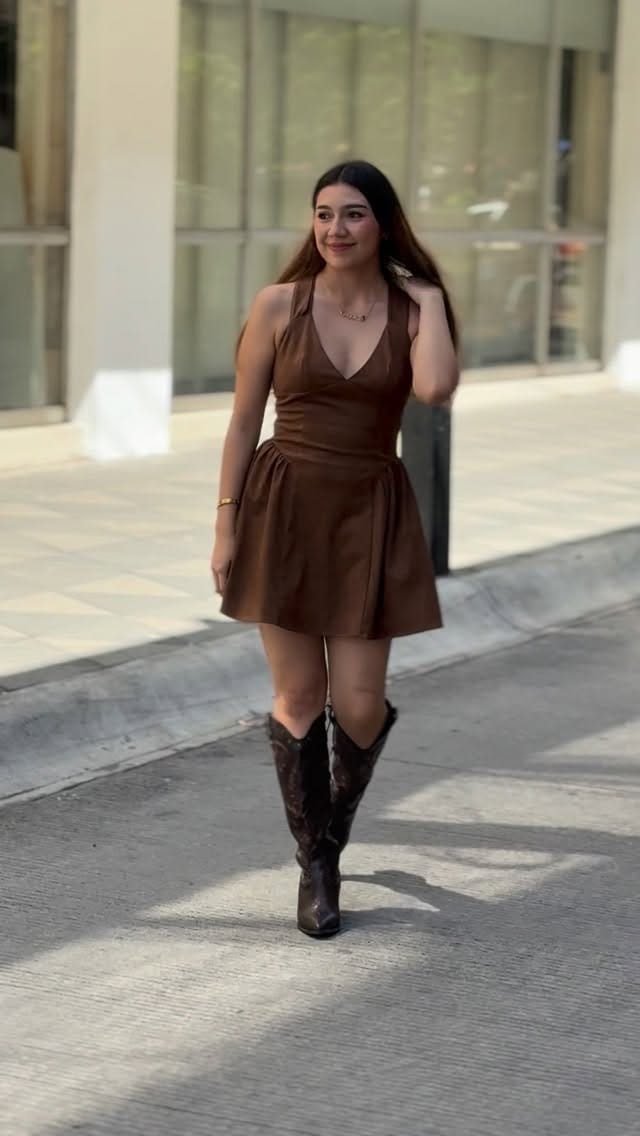Post 10 by Pink Cherry Boutique on Instagram (video)