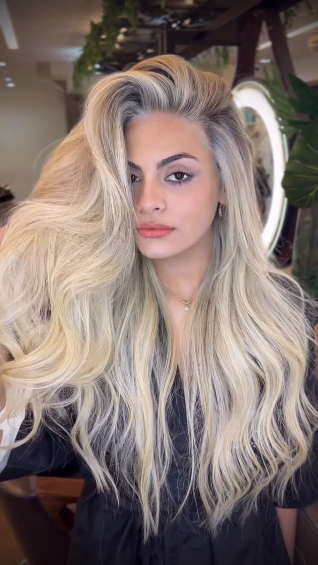 Post 6 by Sofia. on Instagram (video)