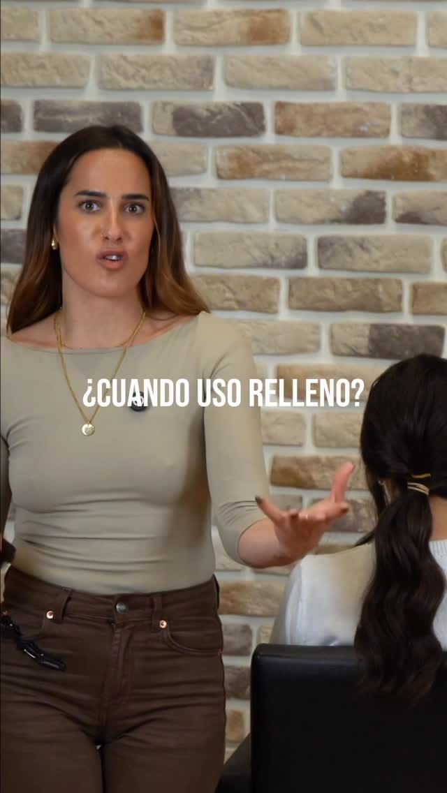 Post 2 by Yaiza L. | Formación y Peinados de Novia on Instagram (video)