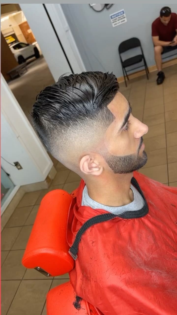 Post 8 by ALLSTAR’S SPORTS BARBERSHOP™️ on Instagram (video)