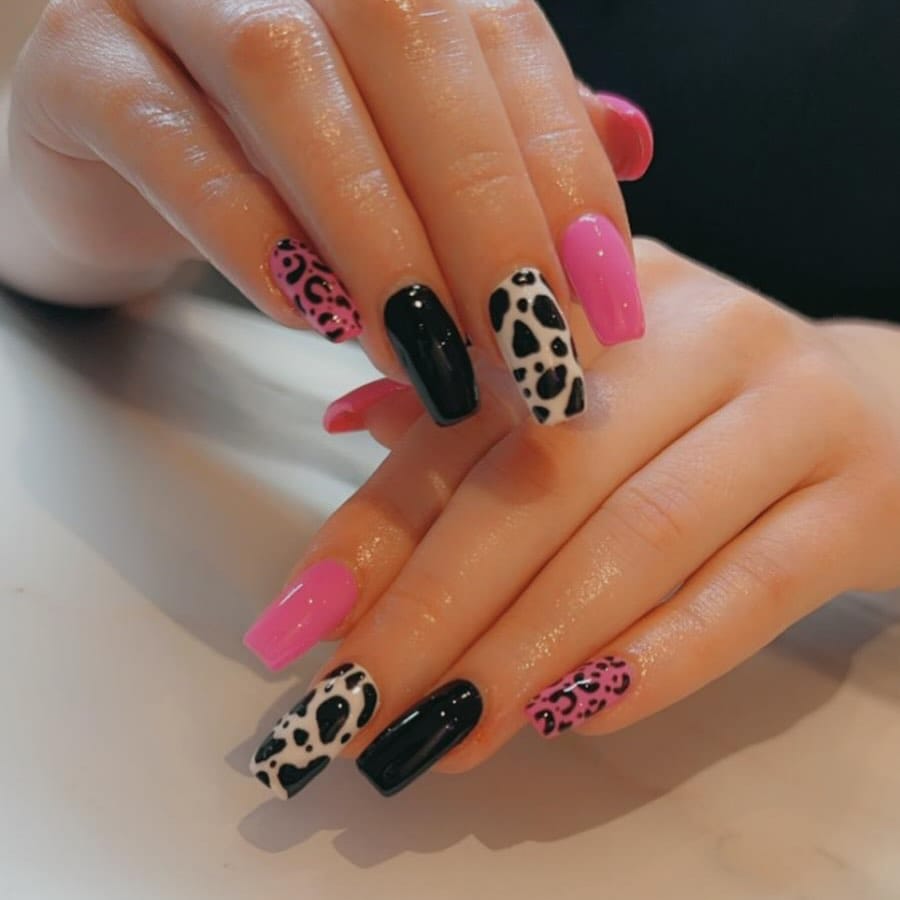 Post 2 by 🦋 Loulabelle Nails 🦋 on Instagram (image)