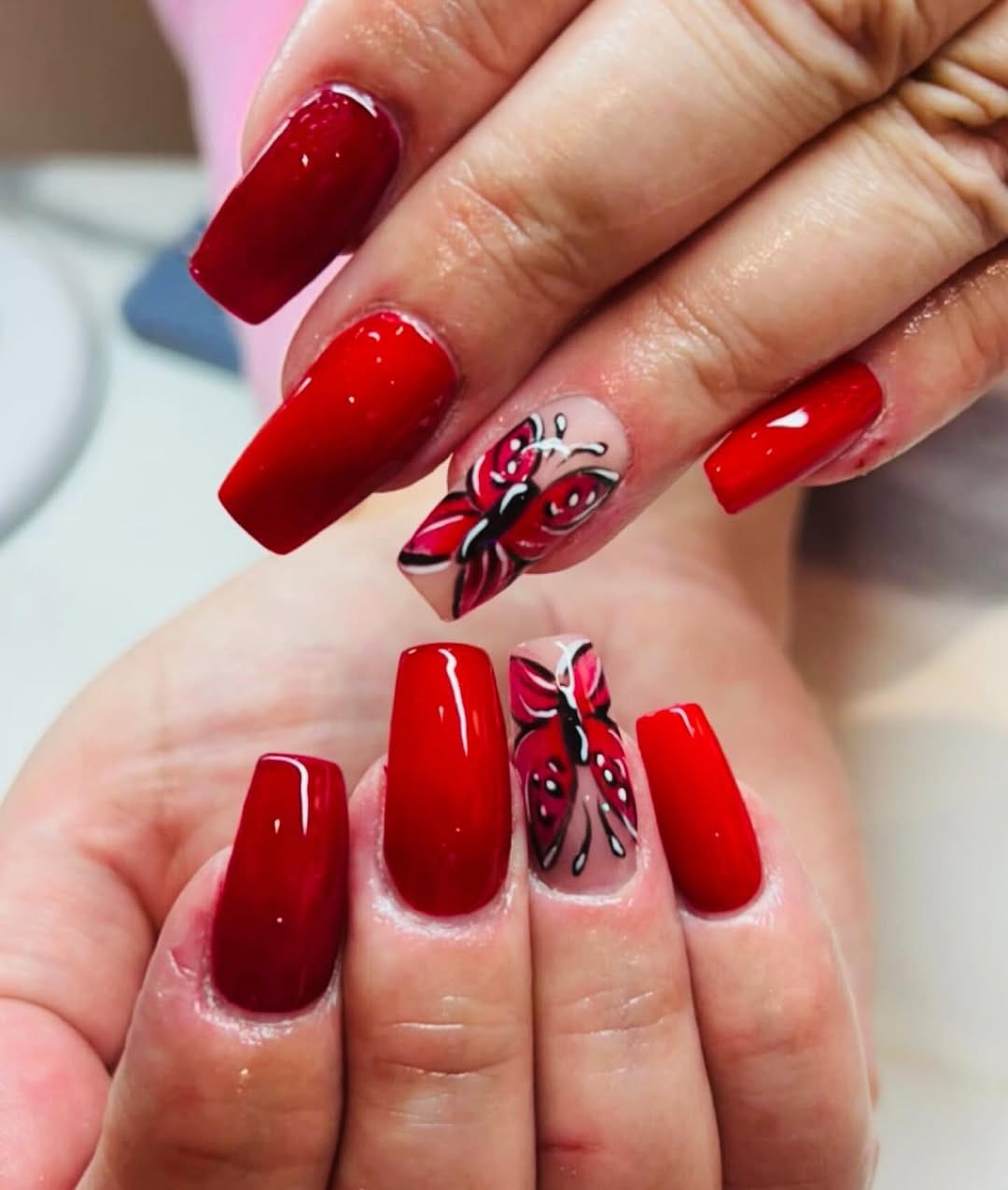 Post 3 by 🦋 Loulabelle Nails 🦋 on Instagram (image)