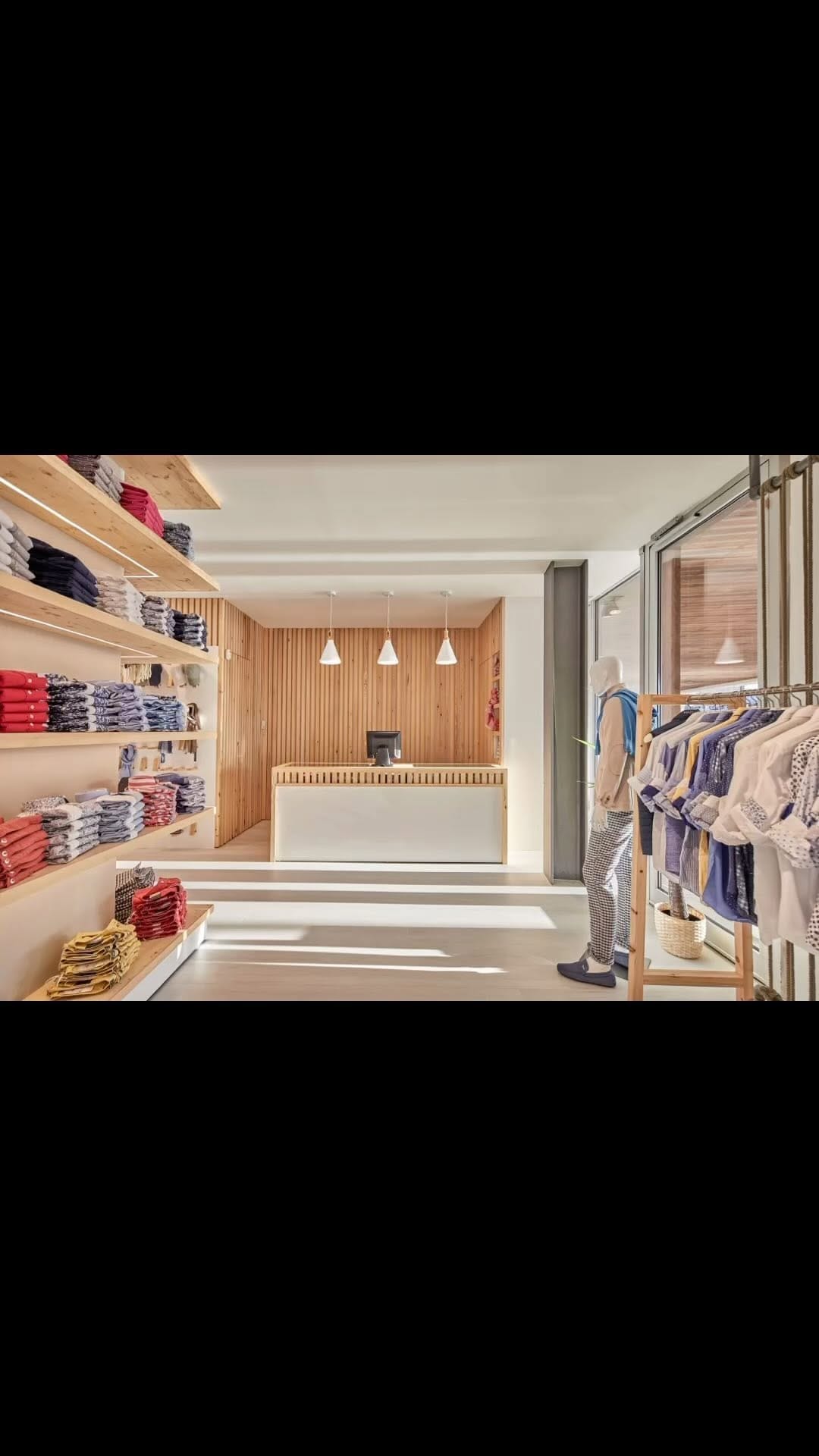 Post 10 by 🇳🇴NOVA LINEA Stores🇪🇸 on Instagram (video)