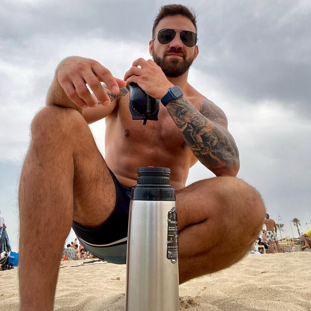 Post 9 by Luchho Tarallo on Instagram (image)