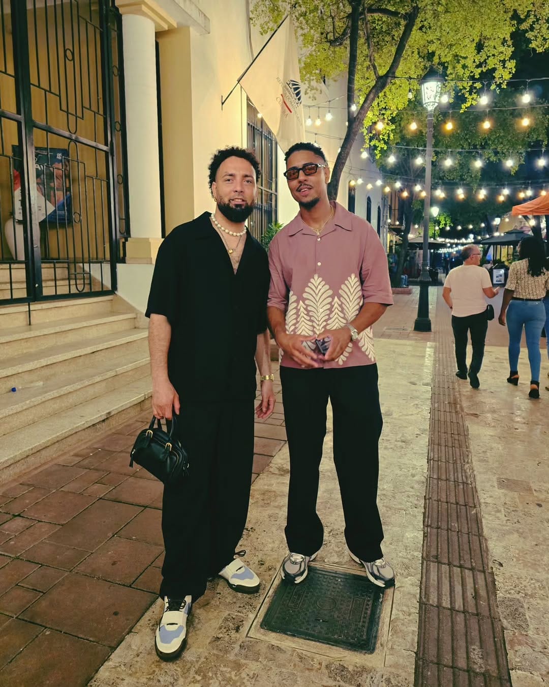 Post 2 by 🦁 ANTHONY ADMS 🦁 on Instagram (carousel)